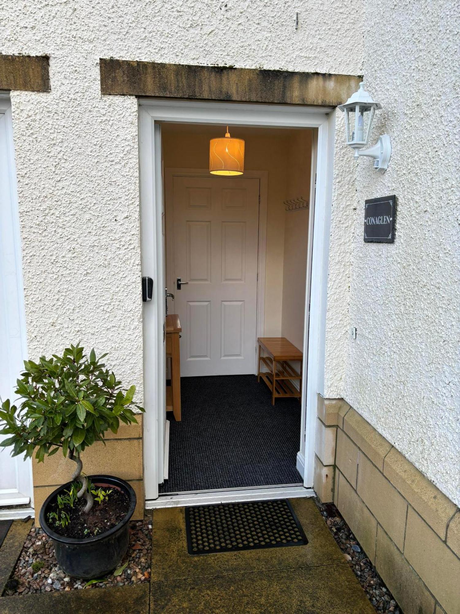 Conaglen, Glenloch View, Fort William 2-Bedroom Loch Side Flat Extérieur photo
